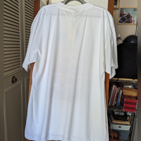 NWT Vintage Winnie the Pooh Disney Store T-shirt XXL - Picture 12 of 13